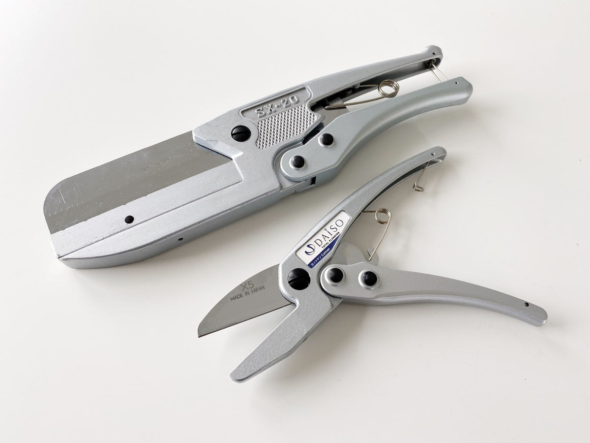 Anvil Scissors Cutman - Variation – Daiso Europe