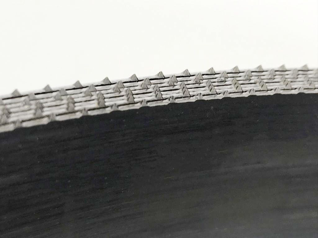 Ausbrechlinie mit Spikes